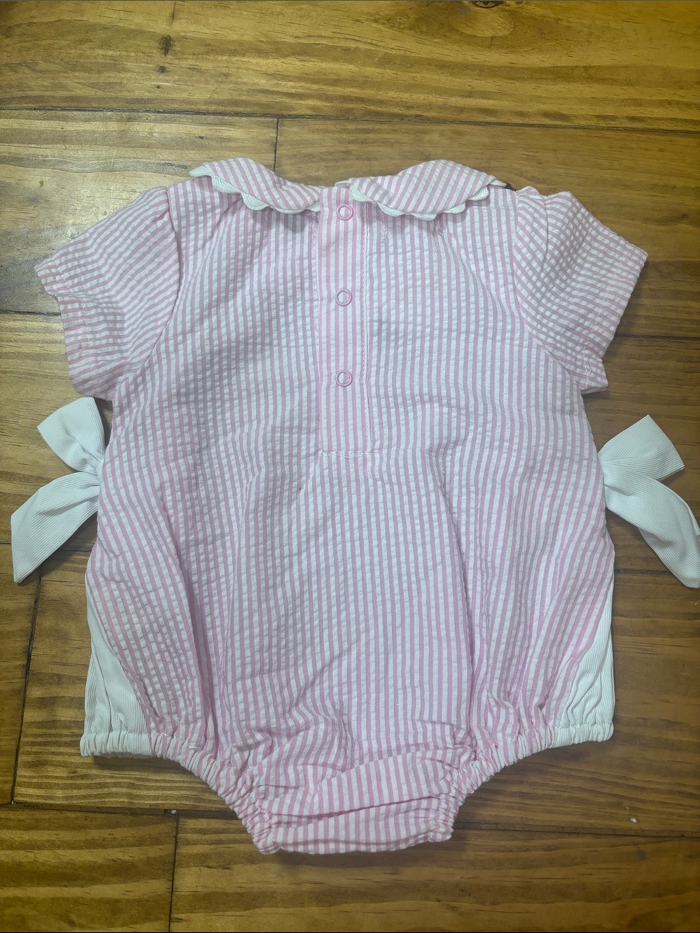 NWT Mudpie Pink Seersucker Bubble w/Bows Size 3-6 Months - Picture 3 of 4